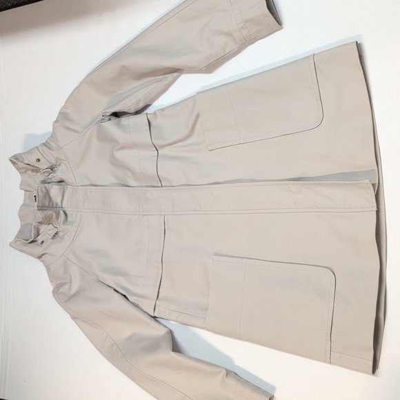 Zara Basic Light  Jacket - Picture 2 of 16